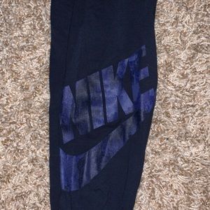 Navy blue Nike leggings